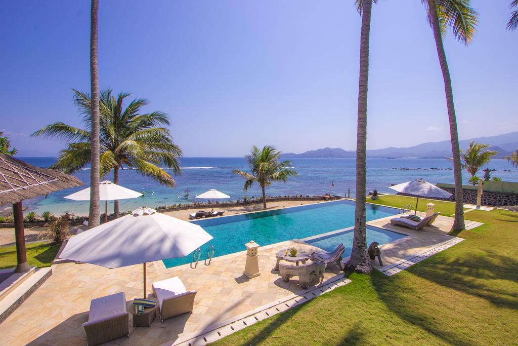 Oceanfront Citakara Sari Villas 캔디다사 외부 사진