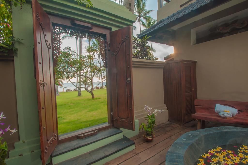 Oceanfront Citakara Sari Villas 캔디다사 외부 사진