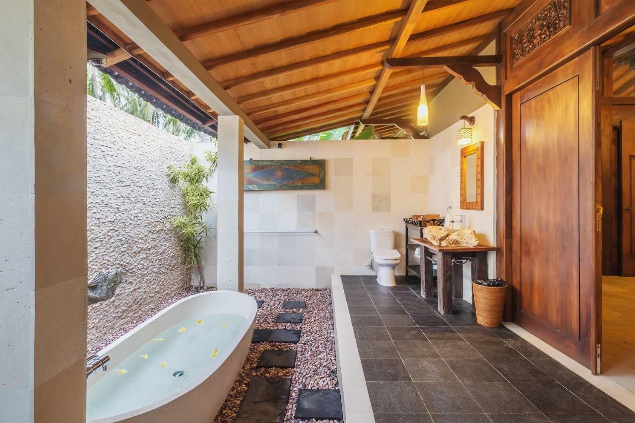 Oceanfront Citakara Sari Villas 캔디다사 외부 사진