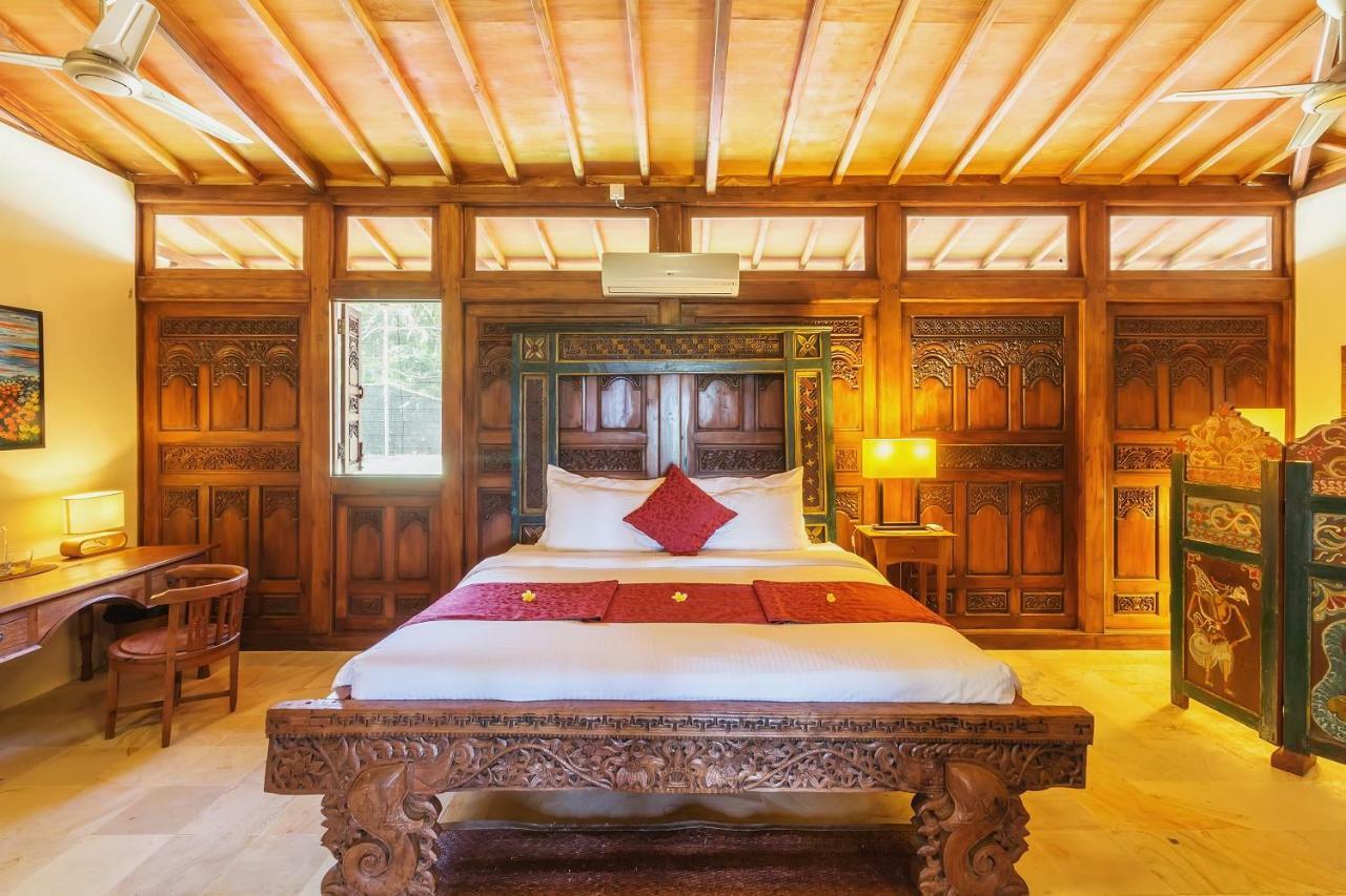 Oceanfront Citakara Sari Villas 캔디다사 외부 사진